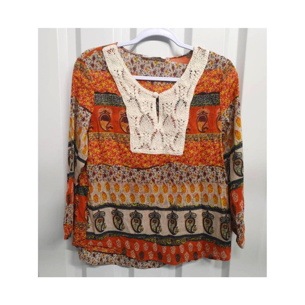 Grifflin Paris Boho Top Crochet Blouse Keyhole Button Earth Tones Small NWT